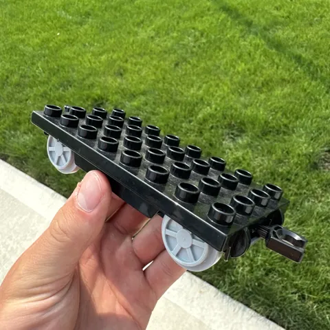 Duplo Lego Black with Light Gray Wheels Train Base 4 x 8 Moveable Hitch O19