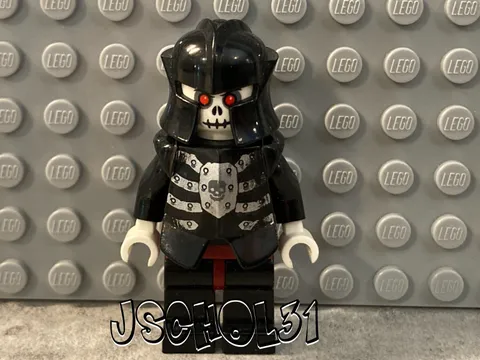 LEGO Skeleton Warrior 4 Minifigure (cas330) from Castle Fantasy Era set 7009
