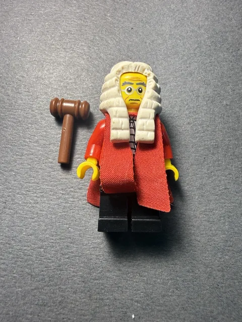 LEGO CMF Series 9 Judge Minifigure with Robe and Wig Col138 71000