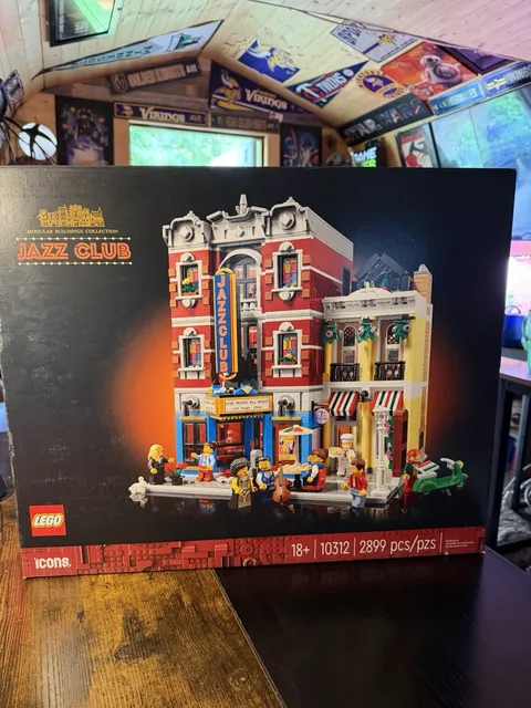 LEGO - 10312 - Icons - Jazz Club Modular Building - 2,899 Pieces - New Sealed