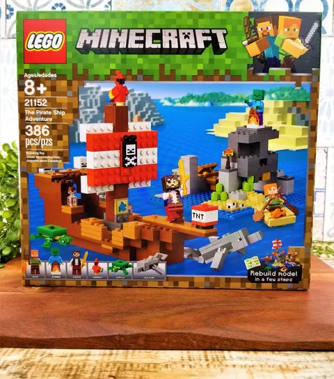 LEGO 21152 Minecraft Pirate Ship Adventure 386 Pcs Alex Pirate Zombie Figures