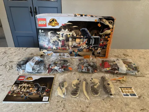 Lego Jurassic World T-Rex Dinosaur Breakout Set Complete Sealed Bags #76948
