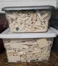 16 LBS Bulk LEGO Bricks Lot. (WHITE) Various Bricks, Parts & Pieces.