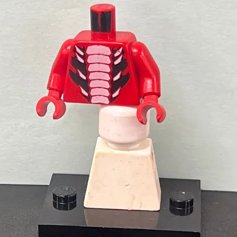 LEGO Ninjago fangtom torso good condition light scuffing Zero cracks