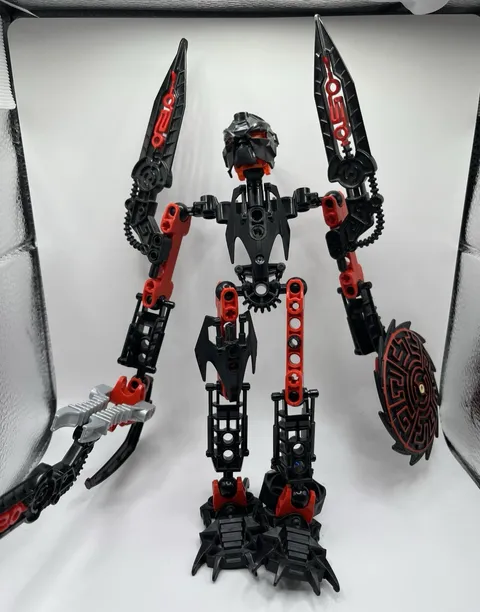 LEGO BIONICLE: Skrall (8978) - Missing 2 Pieces