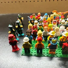 LEGO Minifigures 68 Mixed Lot w/ Accessories & Animals Plastic 6+