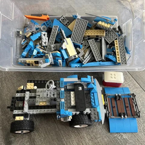 LEGO Creator Expert: Volkswagen Beetle 10252 Incomplete Set