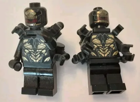 2 LEGO Outrider Minifigure Extended Arms Marvel Super Heroes 76247
