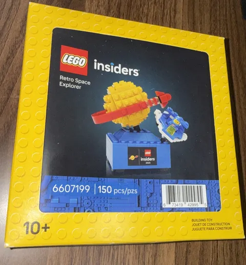 Lego Insiders (SEALED) 6607199 Retro Space Explorer