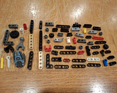LEGO Technic Parts Bulk Lot Beams and Connectors and Gears Multicolor Plastic