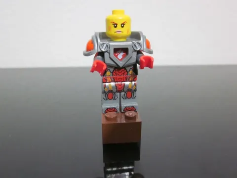 LEGO Nexo Knights Macy Mini Fig Minifigure #70352  Season 3 
