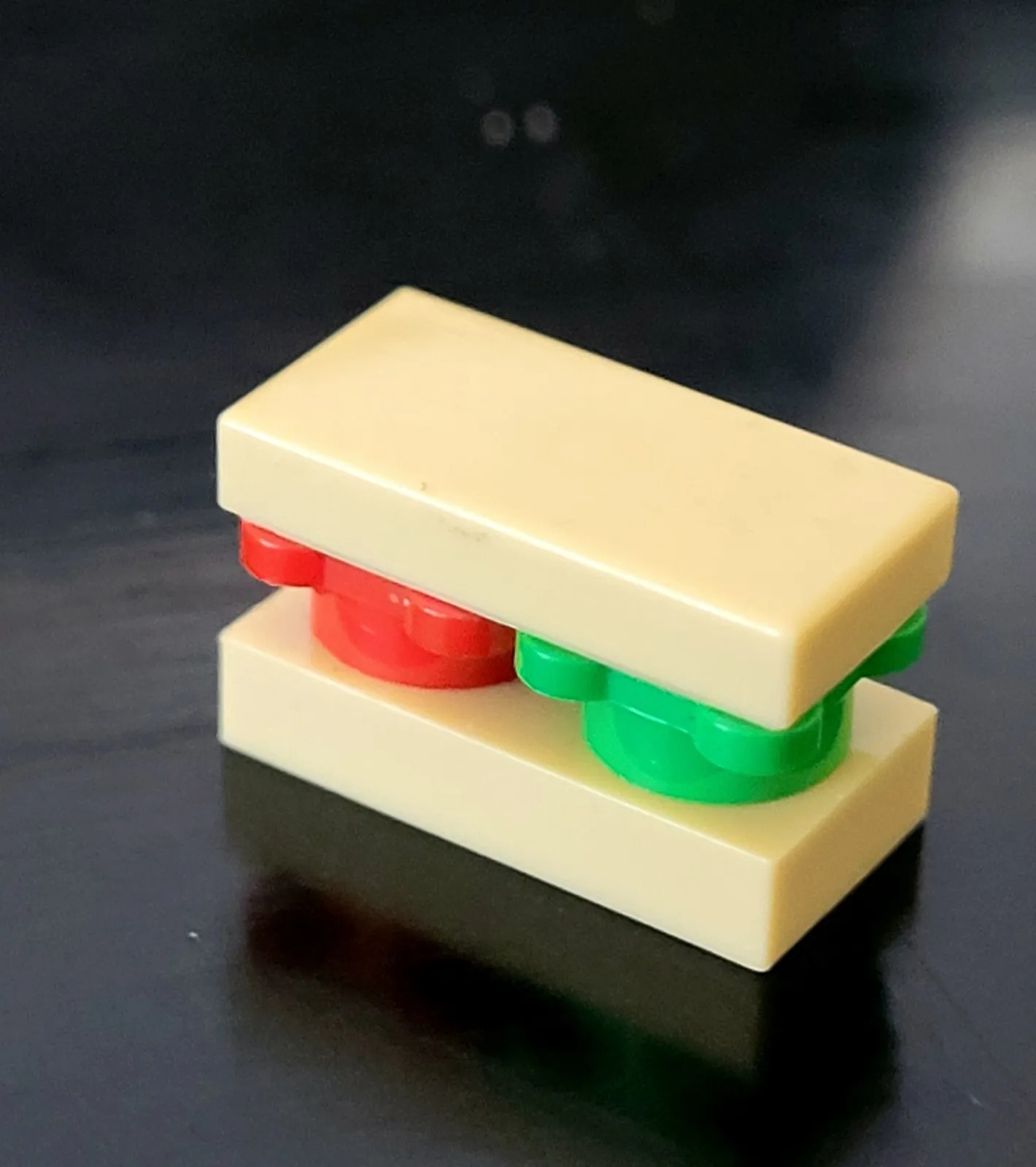 LEGO 3023 tan plate, 3069b tile, 33291 green red flower ˗ˏˋ sandwich ˎˊ˗