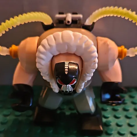 LEGO Bane Minifigure Big Fig- 70914 DC Batman Movie - Toxic Truck Attack RARE 
