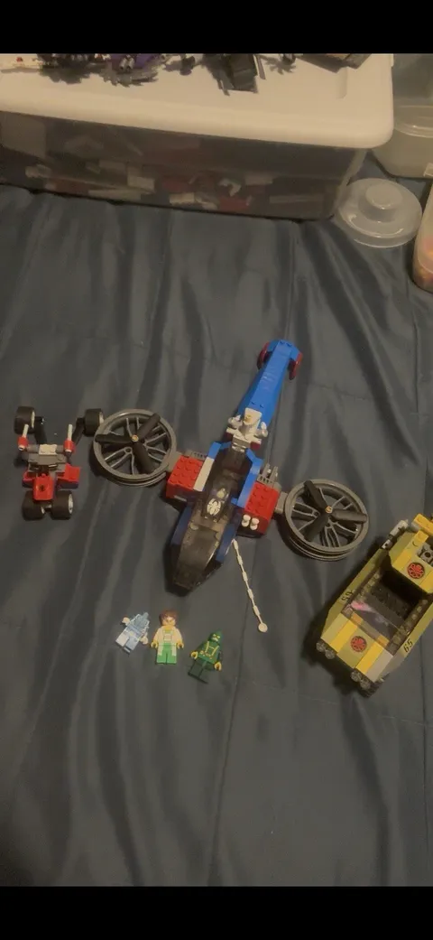 FREE LEGO MARVEL LOT (read description)