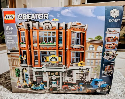 Lego Creator Corner Garage 10264 - 2569 pcs 