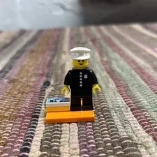 1978 Classic Police Officer - LEGO Series 18 Collectible Minifigure (2018)