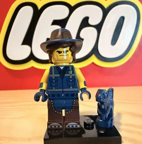 Lego Movie 2 Rex Dangervest Minifigure With Baby Dino