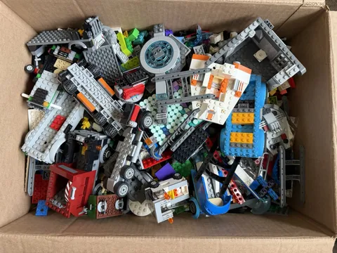 Large Lot 22 LBS Assorted Lego Pieces