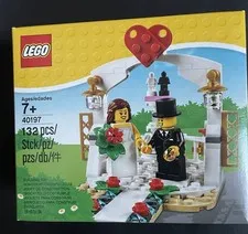 LEGO WEDDING COUPLE Set #40197 RARE, BRAND NEW, FACTORY SEALED, CAKE TOPPER