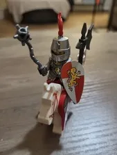 LEGO Castle Kingdoms Lion Knight Armor Minifigure 7947 With Horse Barding