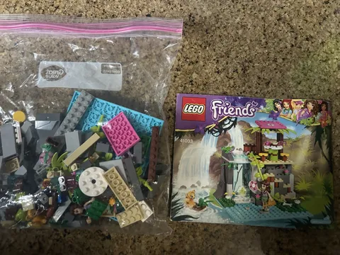 LEGO FRIENDS: Jungle Falls Rescue (41033)