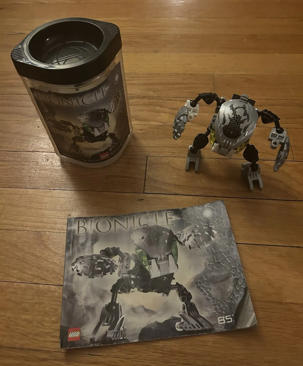 LEGO BIONICLE Nuhvok-Kal (8577) w/ Krana, Canister, and Manual