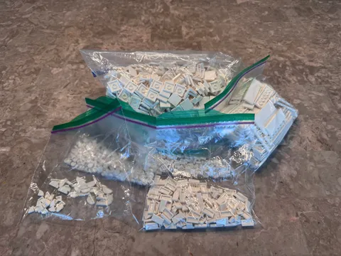 LEGO Huge White Flat Tile Parts Lot (1800+ Pieces) 3068 3069 3070 35381 , More!