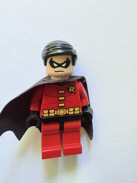 LEGO Robin Minifigure red suit black cape plastic figure