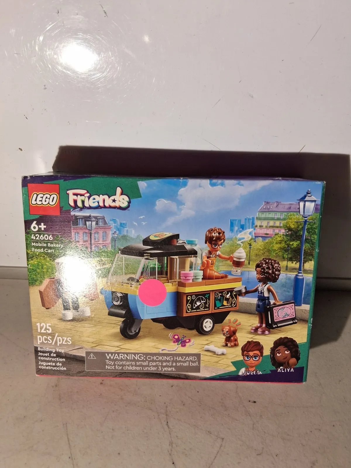 Lego Friends Mobile Bakery Food Cart Building Set 42606 New 