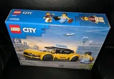 LEGO City 60487 Yellow Taxi Set Factory Sealed Brand New Fast Shipping WOW!!!!!!