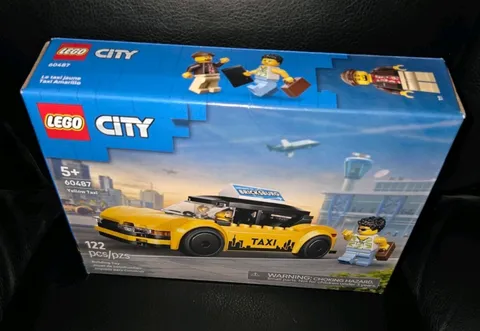LEGO City 60487 Yellow Taxi Set Factory Sealed Brand New Fast Shipping WOW!!!!!!