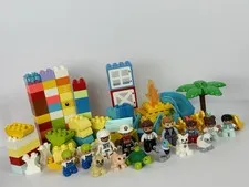 LEGO DUPLO Bulk Lot (90 Bricks + 9 Figures, 6 Animals & Different Objects)