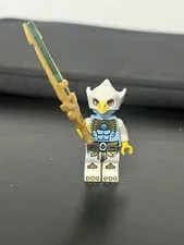 LEGO LOC010 Legends of Chima Equila Eagle Tribe Weapons Head Gear Minifigure