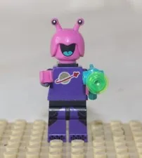 LEGO Minifigures Minifig PURPLE PINK ALIEN Series 22 Authentic