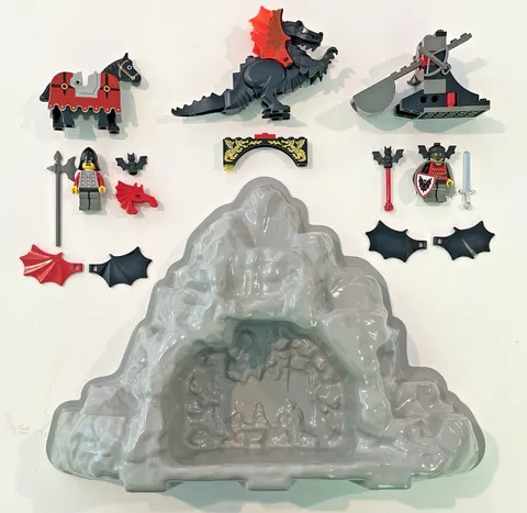 LEGO Fright Knights Traitor Transport 6099 Parts - Dragon Cave Horse Minifigures