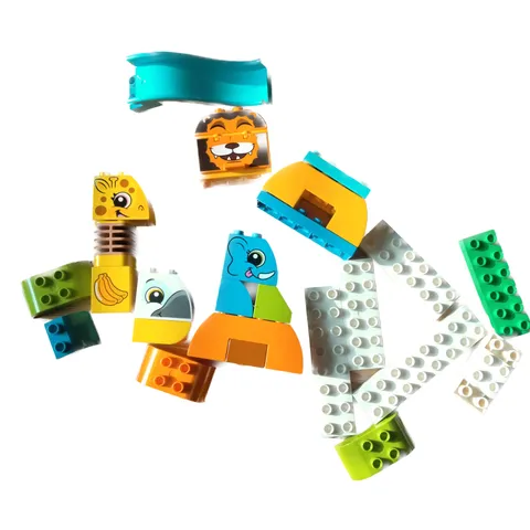 LEGO DUPLO: My First Animal Brick Box (10863) - 30 Pieces READ