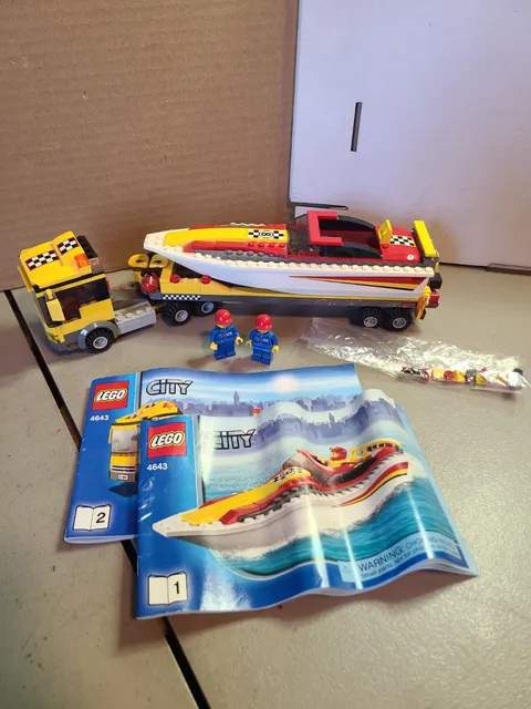 Lego City 4643 Power Boat Transporter 100% Complete