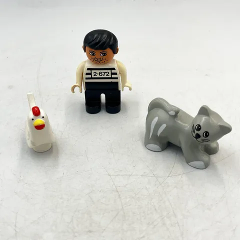 Vintage Lego Duplo Replacement Parts Chicken Cat Jailbreak Joe Prisoner