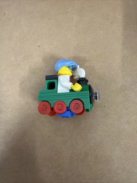 LEGO Series 25 Collectible Minifigures 71045 - Train Kid H1 31