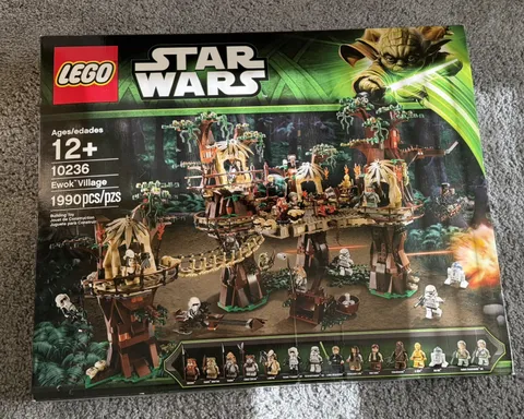 LEGO Star Wars: Ewok Village (10236) Brand New in factory sealed box