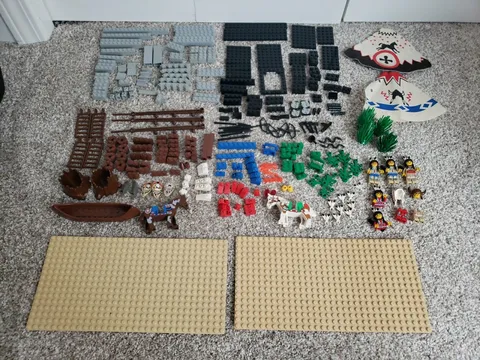 LEGO Western 6763 Rapid River Village Read Description See Photos 