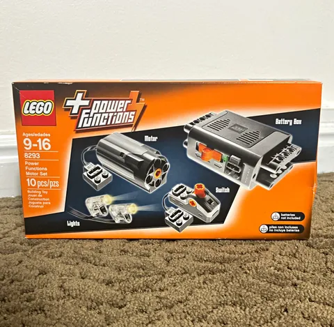 LEGO Technic Power Functions 8293 Motor Batter Set (RETIRED) (BRAND NEW)