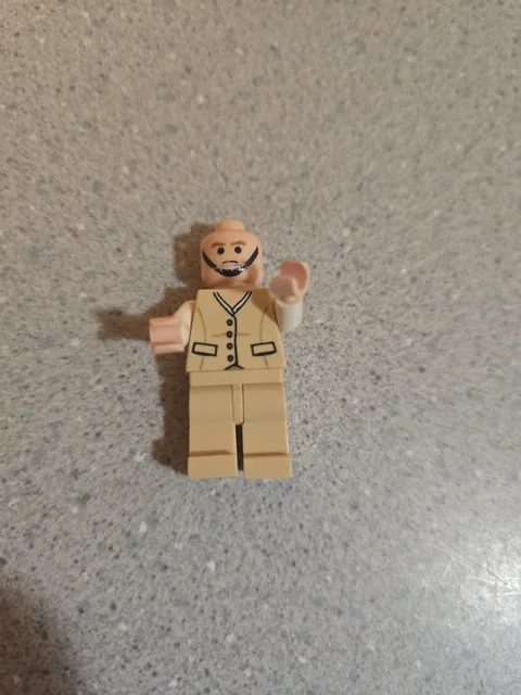 Lego Minifigure Tan Vest Jacket White Shirt Indiana Jones 2008
