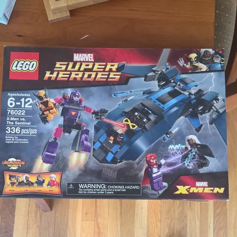 LEGO Marvel Super Heroes 76022 X-Men Vs. the Sentinel SEALED MINOR BOX WEAR