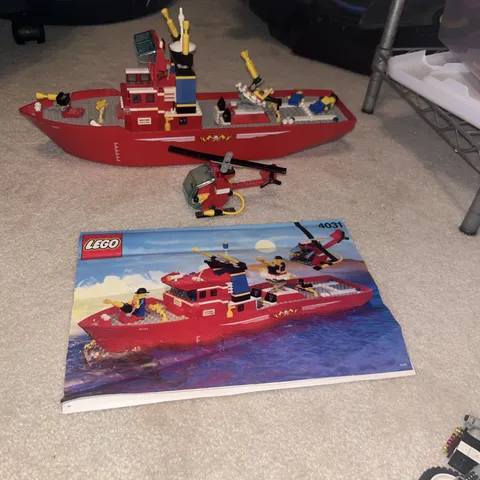LEGO 4031 Firefighter Boat Incomplete With Manuel  Vintage Read!!!