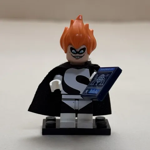 LEGO Disney Syndrome Minifigure (dis056) w/ Black Cape & Blue Tile; set 71012