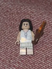 LEGO Indiana Jones Marion Ravenwood from set: 77013 Escape from the Lost Tomb