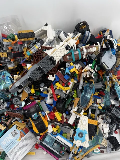 LEGO Bulk Lot 20 lbs Mixed Parts Vehicles Space Ninjago Buggy Blocks Wheels