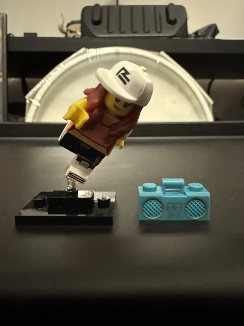 Lego Minifigure 71027 Collectible Series 20 Breakdancer Break Dancer Retired CMF