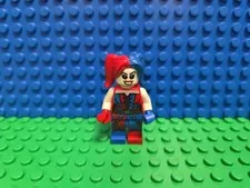 Lego Harley Quinn Minifigure 76053 sh0260 DC Super Heroes Batman CMF Lot Retired